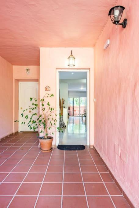 Apartamento En Marbella Guadalmina Primera Linea De Campo De Golf Los Cartujanos Экстерьер фото